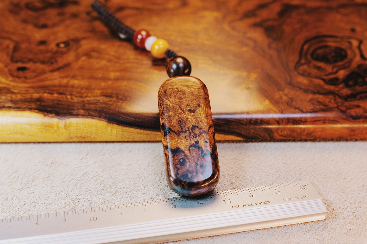 沙漠铁木嵌银手把件【无为】