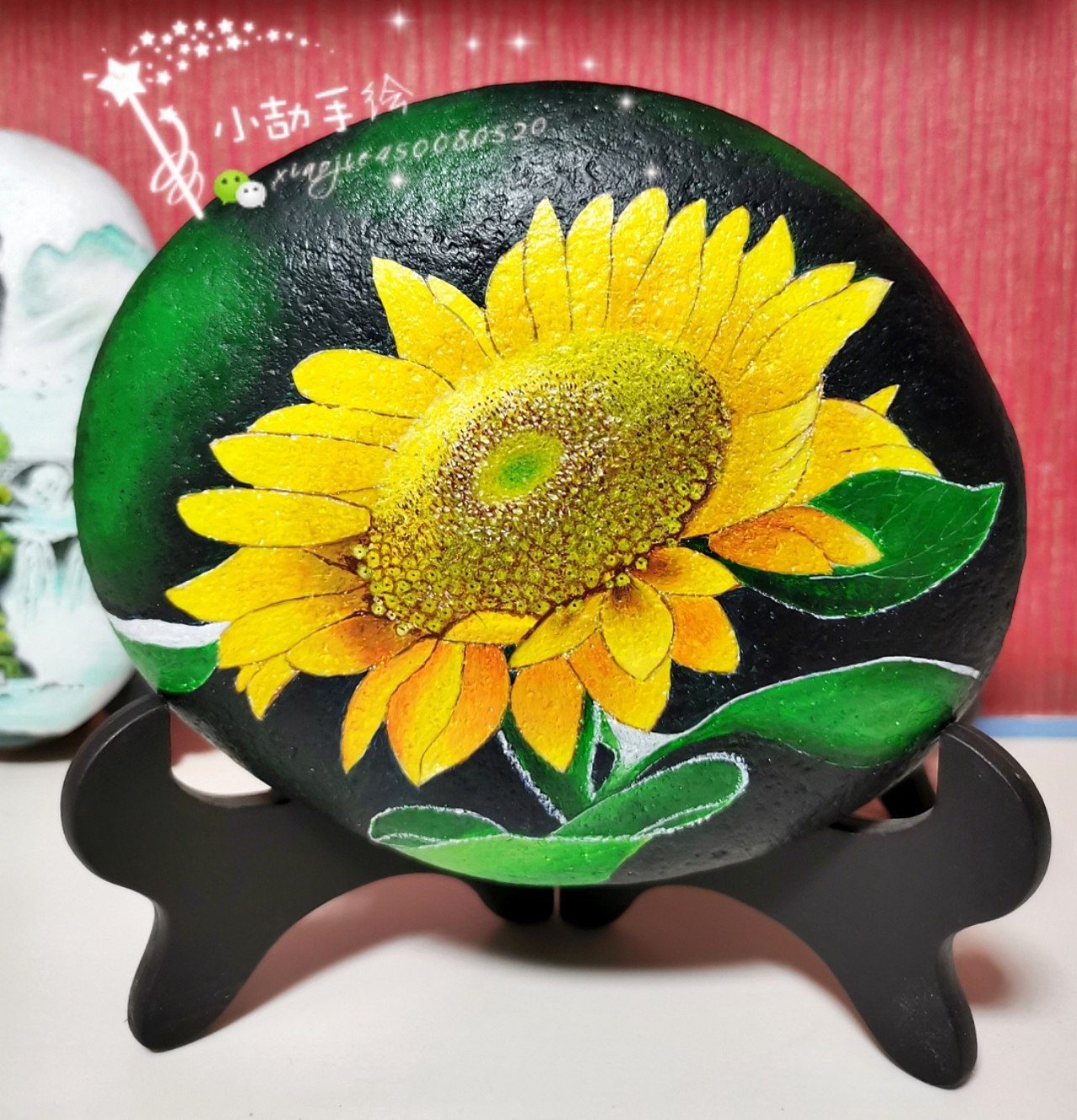 手绘石头画【微笑】