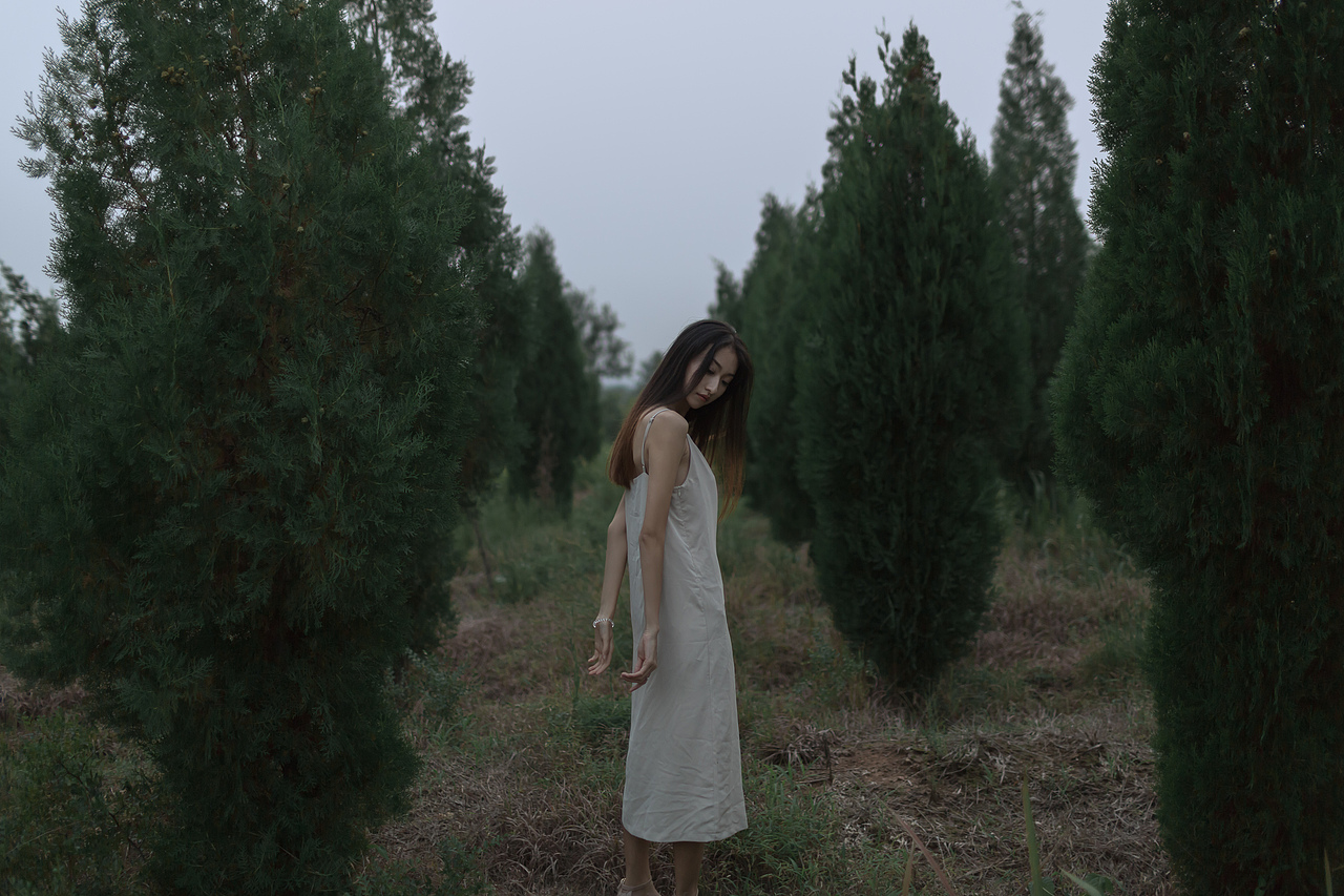 初秋（图ZMTI4NDY3MTEy） - 人像摄影 - 站酷设计师岩闌原创素材 - 站酷ZCOOL