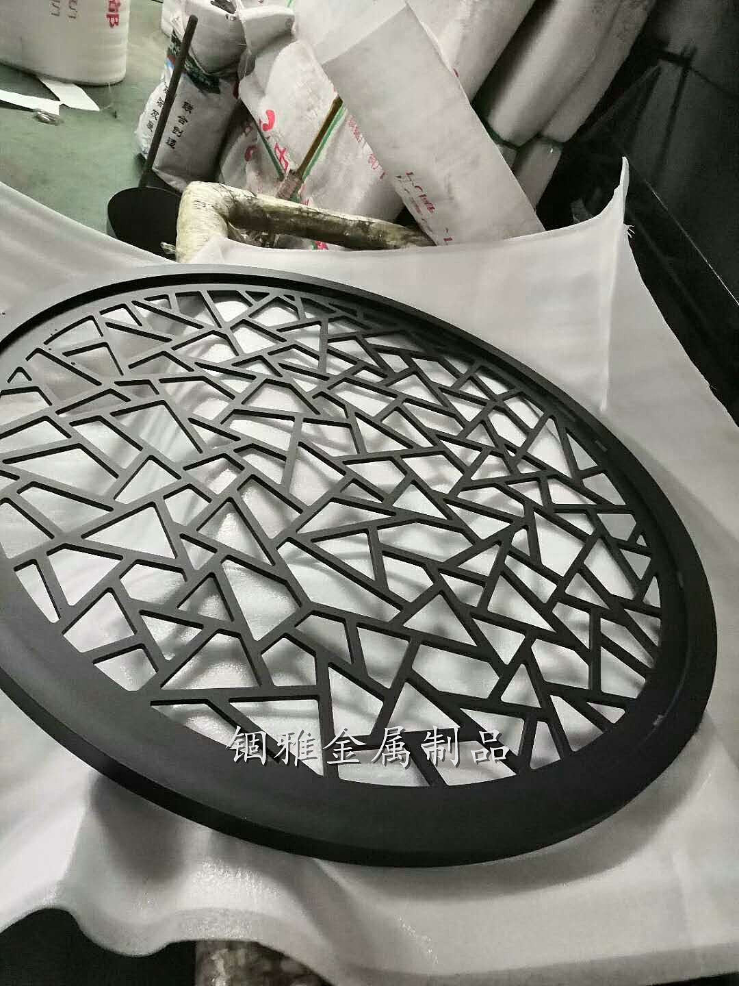 黑钛金拉丝不锈钢管焊接花格屏风