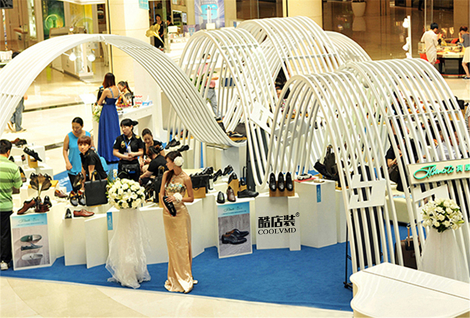 宾度男鞋2018音乐漫步主题快闪店静态展酷店装设计案例