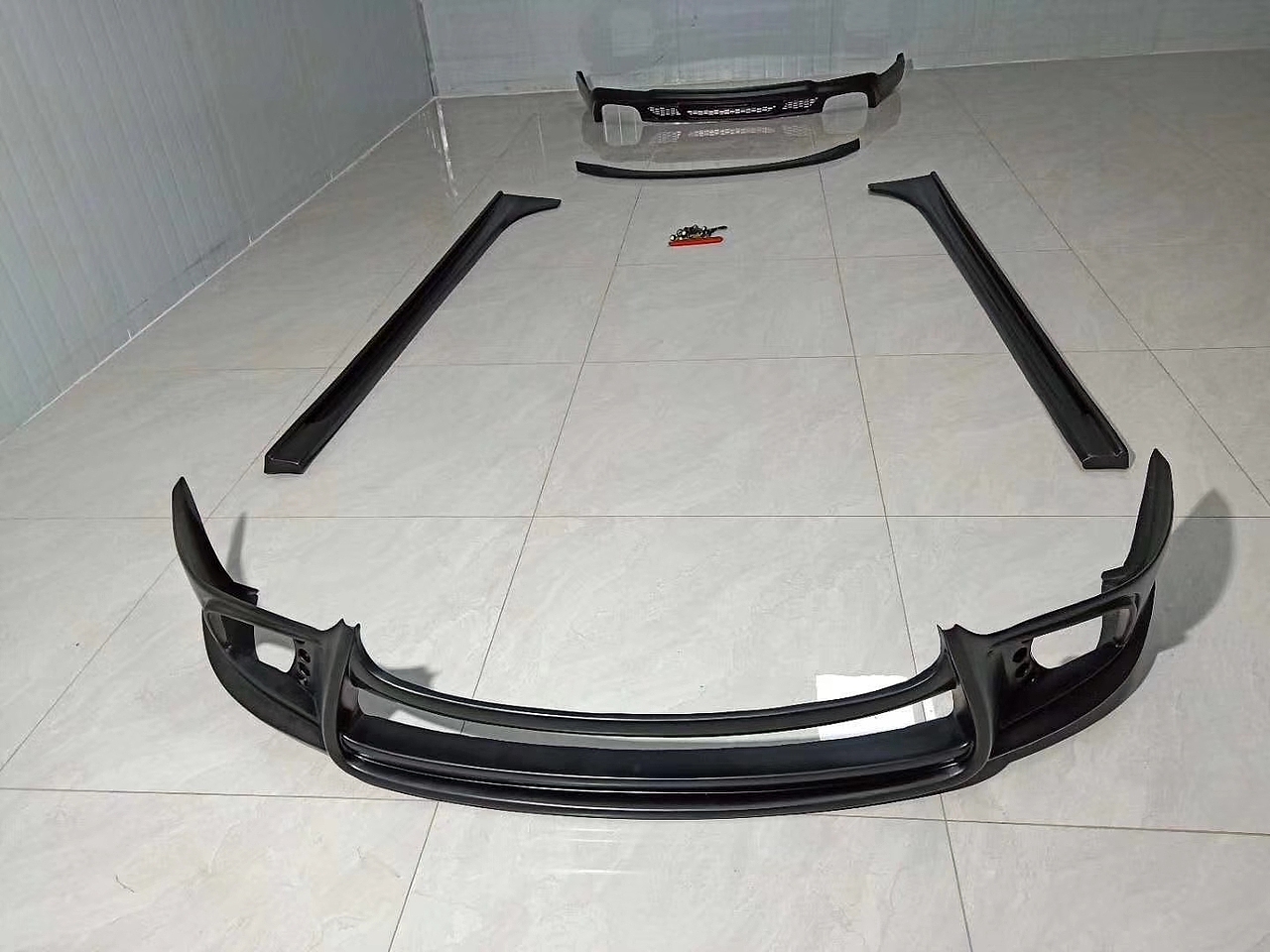 玛莎拉蒂吉博力改装WALD款小包围 前唇侧裙后唇尾翼（图ZMjEyMjIzMTE2） - 交通工具 - 站酷设计师无极限汽车改装升原创素材 - 站酷ZCOOL