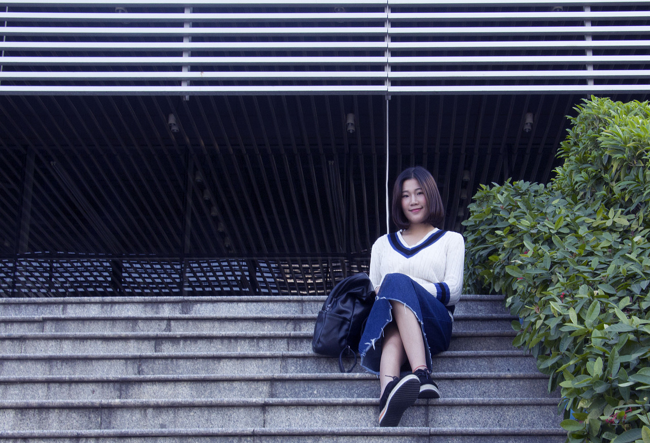 深圳大学人像随拍（图ZNjkzMzA1MTY=） - 人像摄影 - 站酷设计师钟清媚原创素材 - 站酷ZCOOL