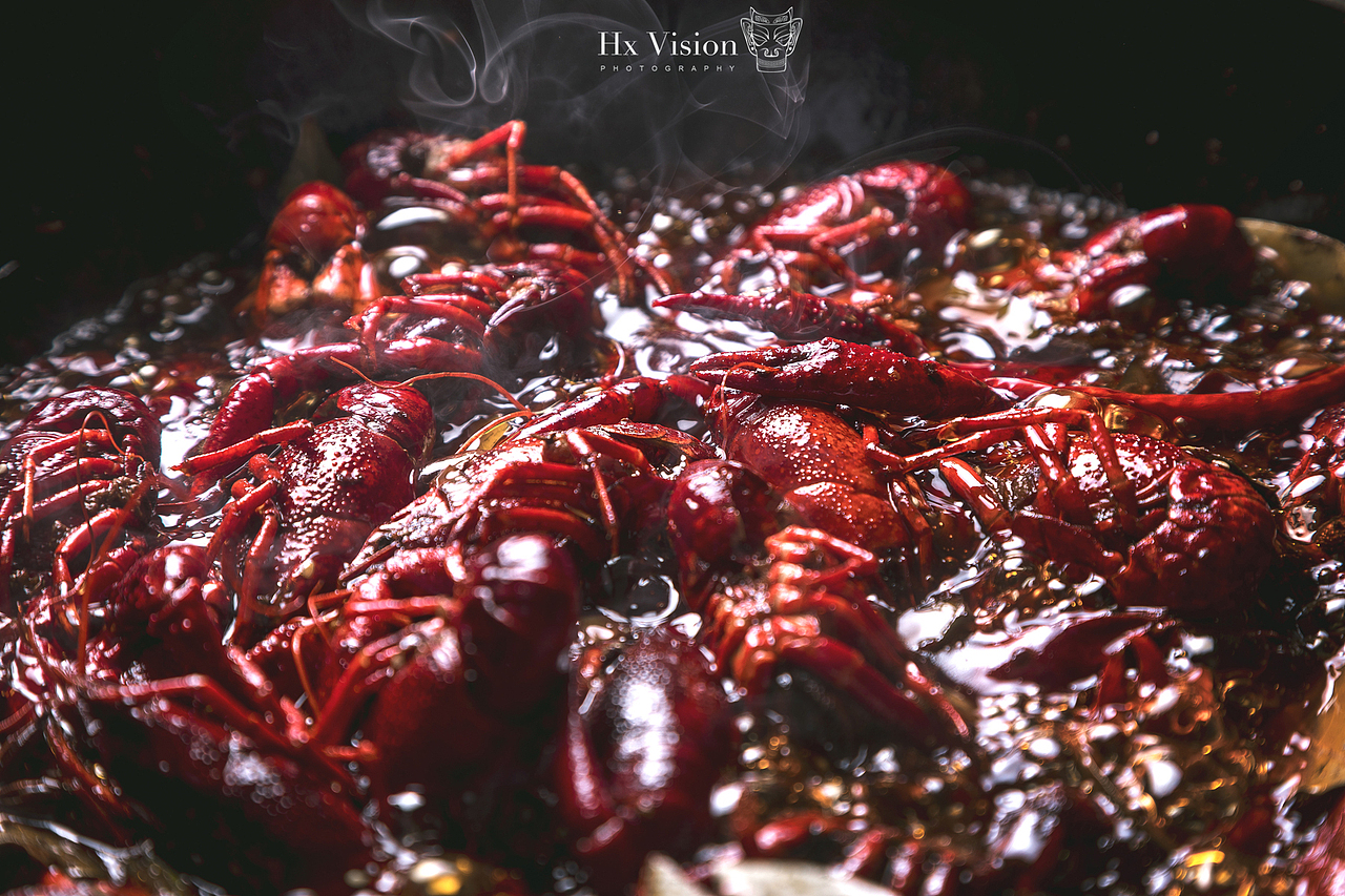 落不落锅红衣挂*《川味龙虾》