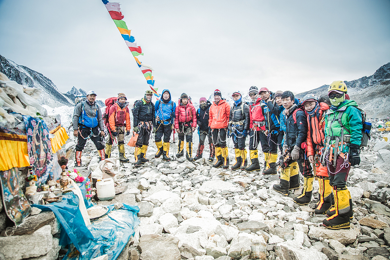 《世界屋脊—攀登珠峰》