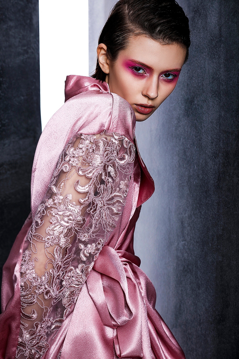 时装模特摄影室内女装拍摄