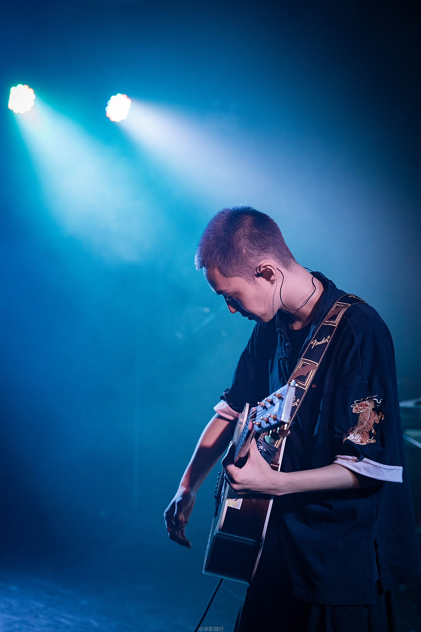 厨子和戏子乐队2022巡演广州站（图ZMzE0MzM4OTI4） - 人像摄影 - 站酷设计师余影随行原创素材 - 站酷ZCOOL