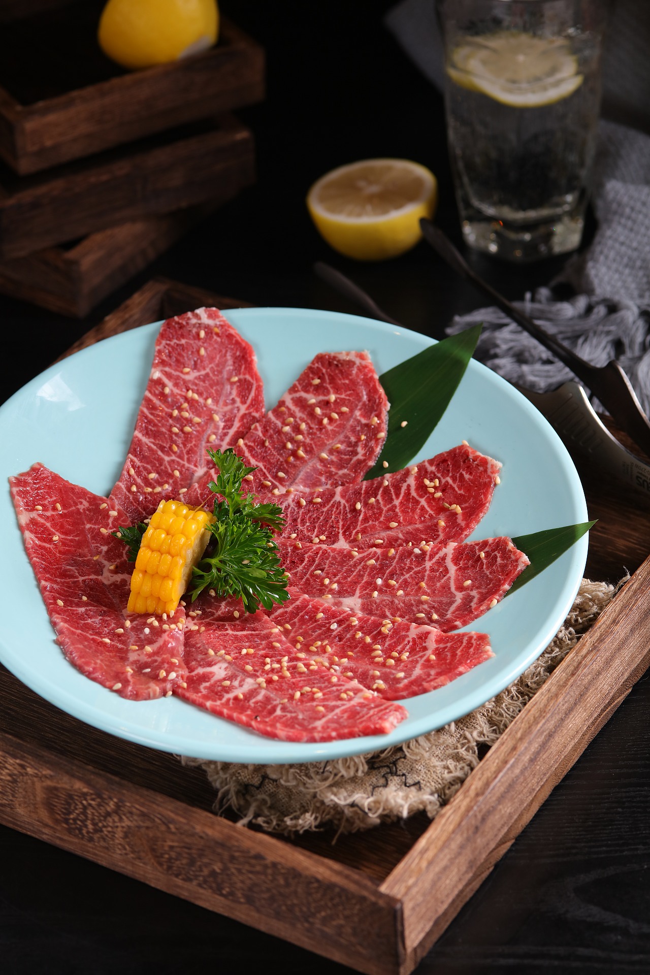 一个日料烤肉店（图ZMTMwNzQxMzU2） - 产品摄影 - 站酷设计师扛个相机原创素材 - 站酷ZCOOL