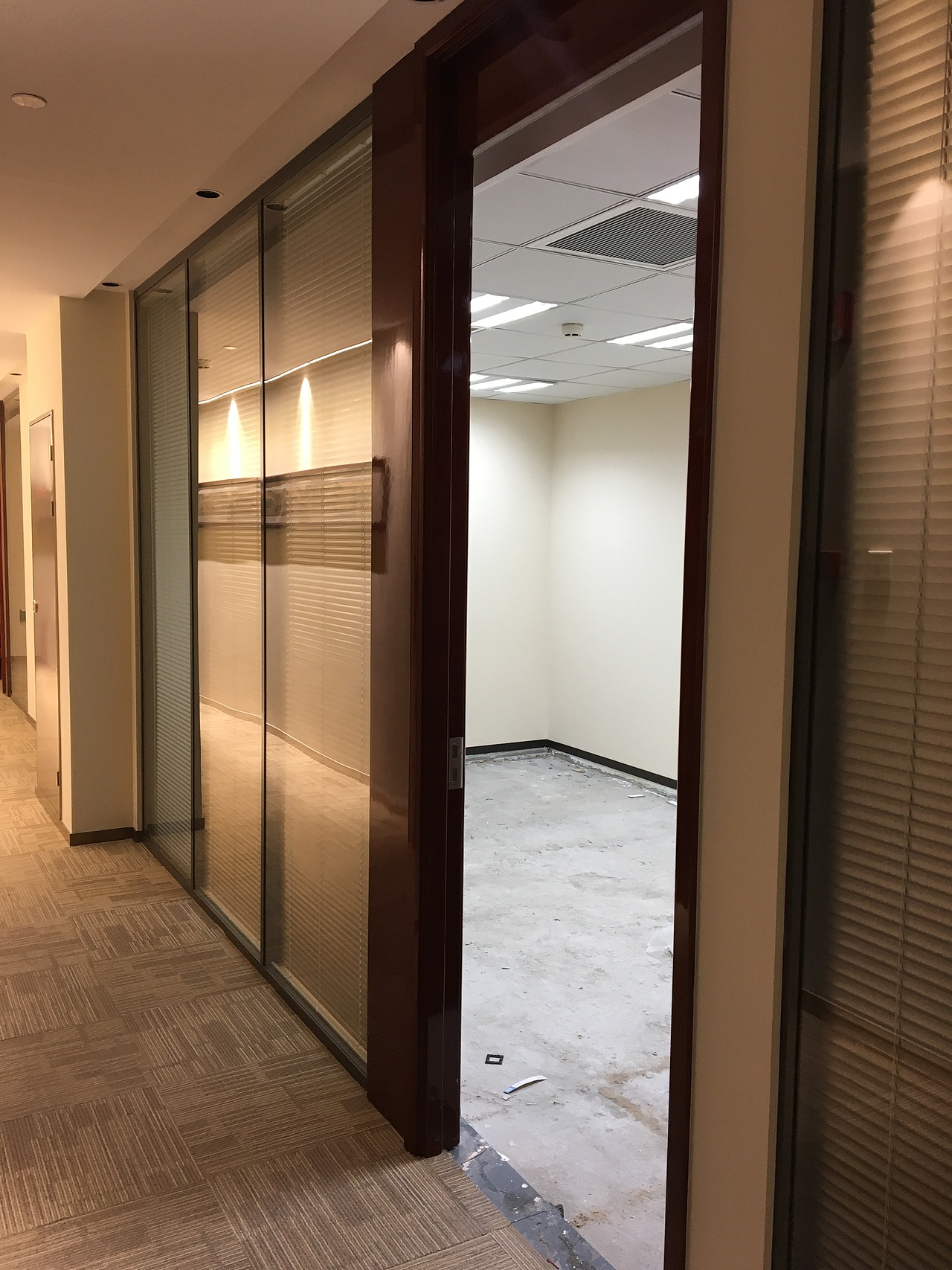 文广大厦办公室 设计方案 基本竣工状态（图ZMTE2MjIxNjA4） - 家装设计 - 站酷设计师飞行线设计阿蒙原创素材 - 站酷ZCOOL