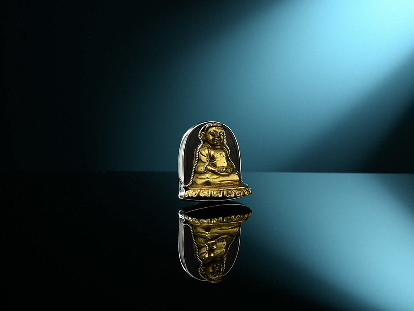 古玩摄影 | 明代铜鎏金随身上师像