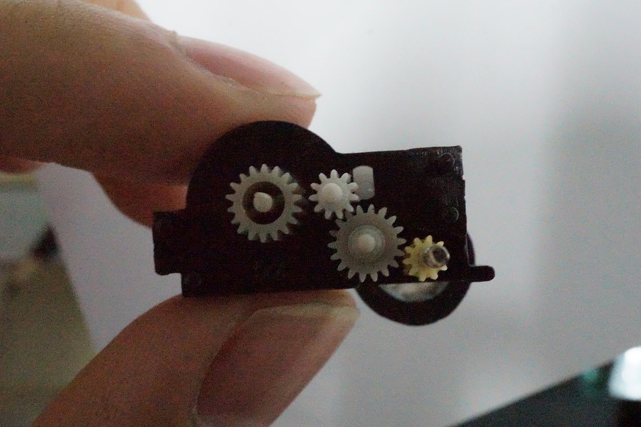 快速释放发条箱结构粗分析