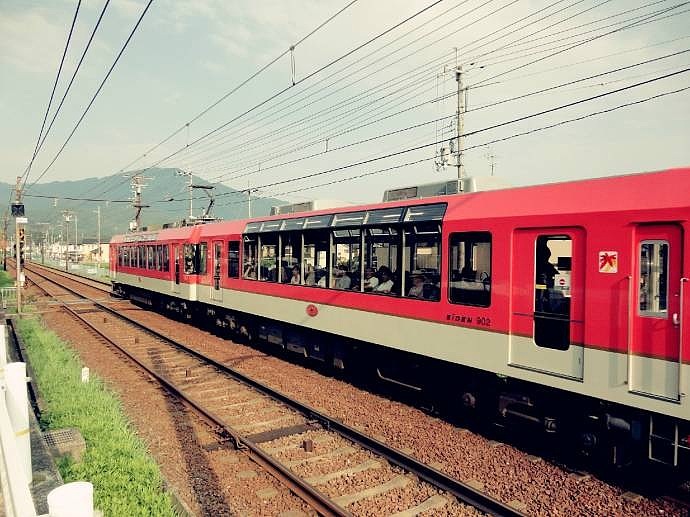 宿舍外就是铁道