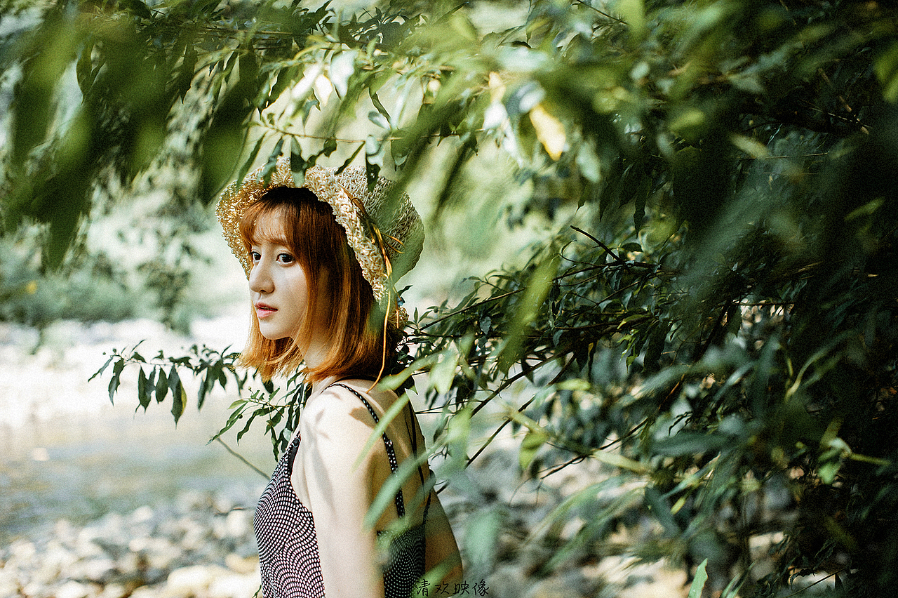 猫，少女与夏（图ZMTI2NTMzNzQ4） - 人像摄影 - 站酷设计师清欢映像原创素材 - 站酷ZCOOL