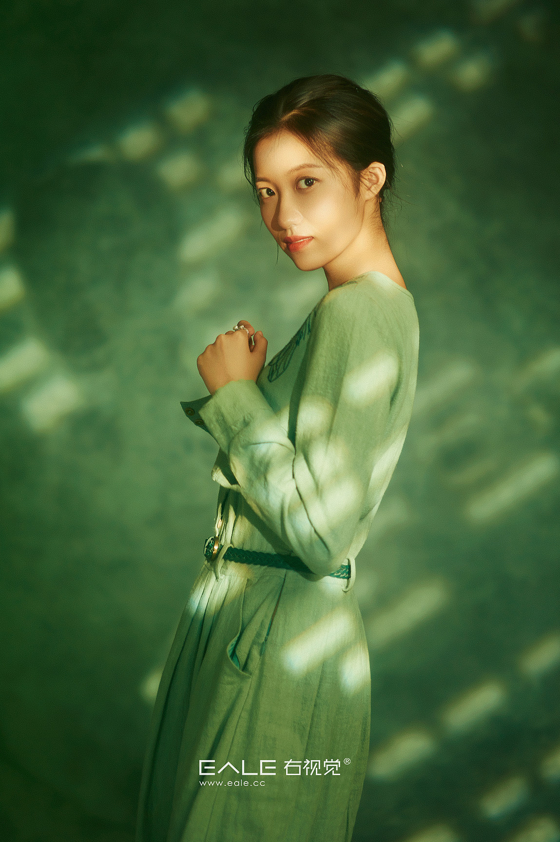 【右视觉摄影】复古人像 光影漫步