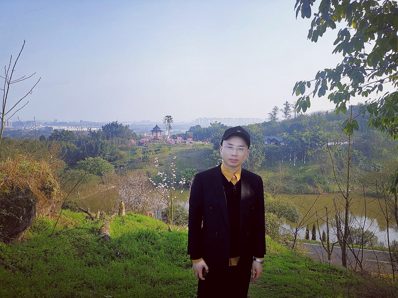 四川泸州：作家杨大侠杨科视察龙马潭花博园（图ZMzAxMDk5OTUy） - 人文/纪实摄影 - 站酷设计师杨大侠HeroYang原创素材 - 站酷ZCOOL