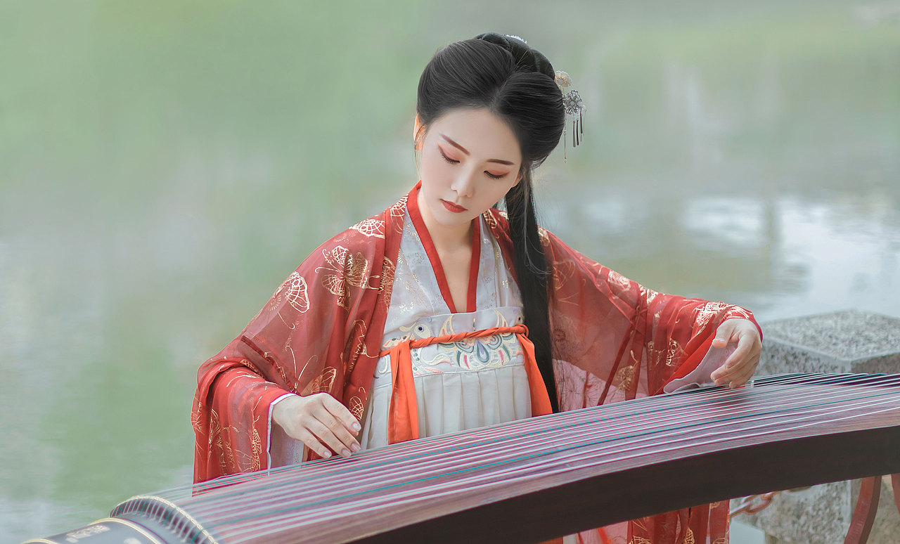 再为你取出这把桐木琴（图ZMTM4Mjk5NTg4） - 人像摄影 - 站酷设计师银儿漂漂原创素材 - 站酷ZCOOL