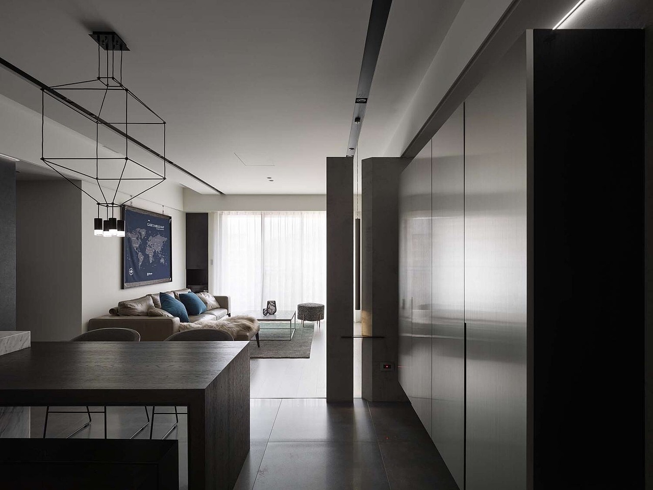 深圳装修:123㎡天健天骄,现代简约风,黑色迷人心