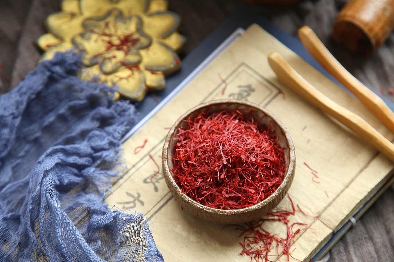 【10月产品摄影】高端滋补（图ZOTU1MjQ3OTY=） - 产品摄影 - 站酷设计师卷安那原创素材 - 站酷ZCOOL