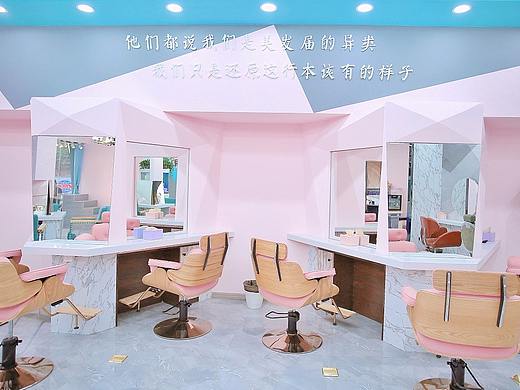 异艺造型理发店品牌设计I布达佩斯版“理发店”