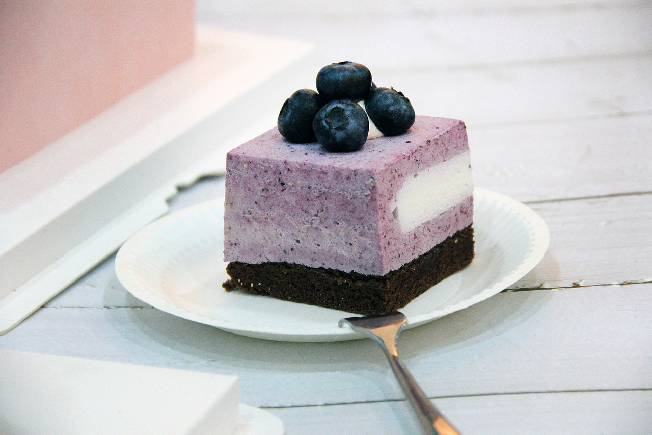 九牛牧业草莓蛋糕