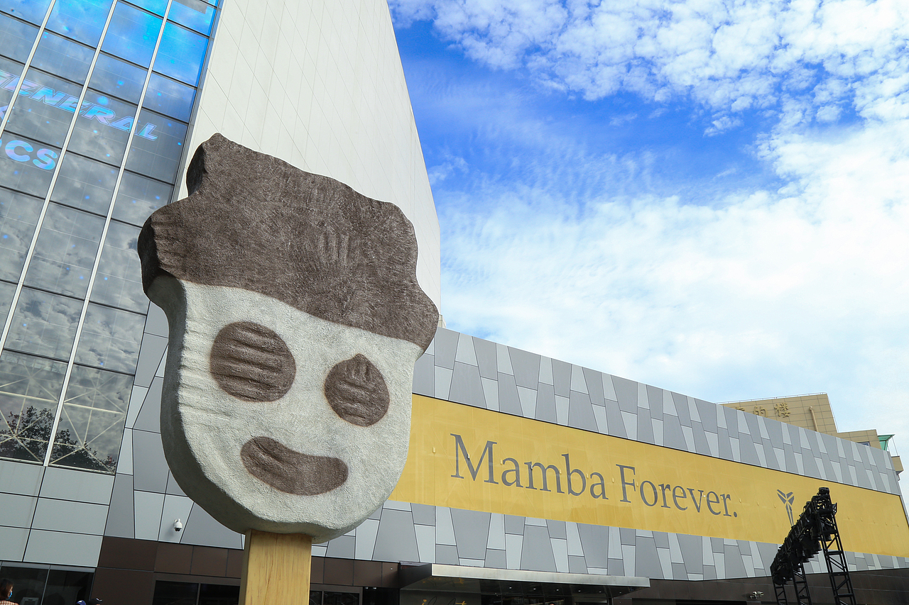 居然一点都不违和