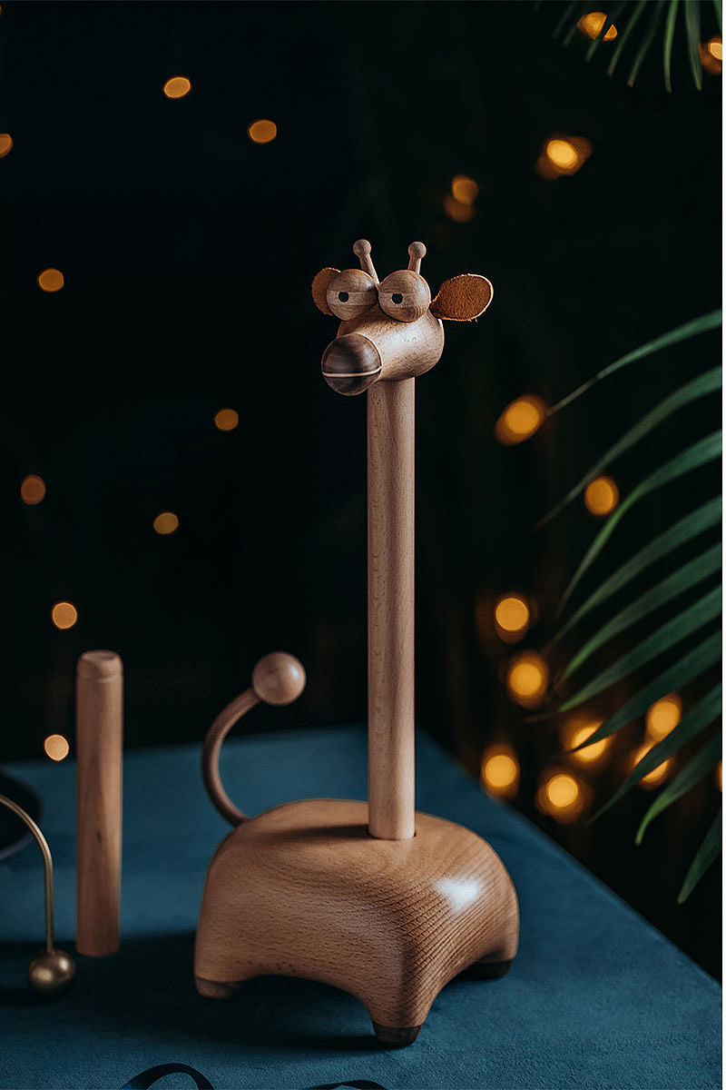 系围巾的长颈鹿（图ZMTkyODE2ODg0） - 生活用品 - 站酷设计师原上城原创素材 - 站酷ZCOOL