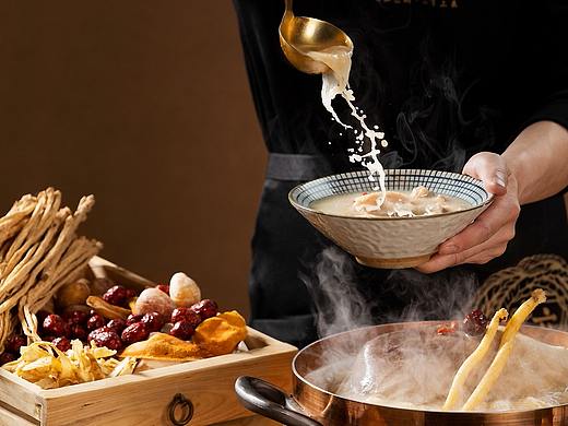 猪肚鸡--六少爷肚包鸡