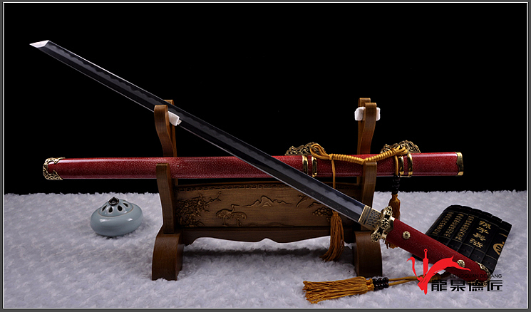 德匠堂宝剑龙泉刀剑中款镂空装经典唐刀dj3289