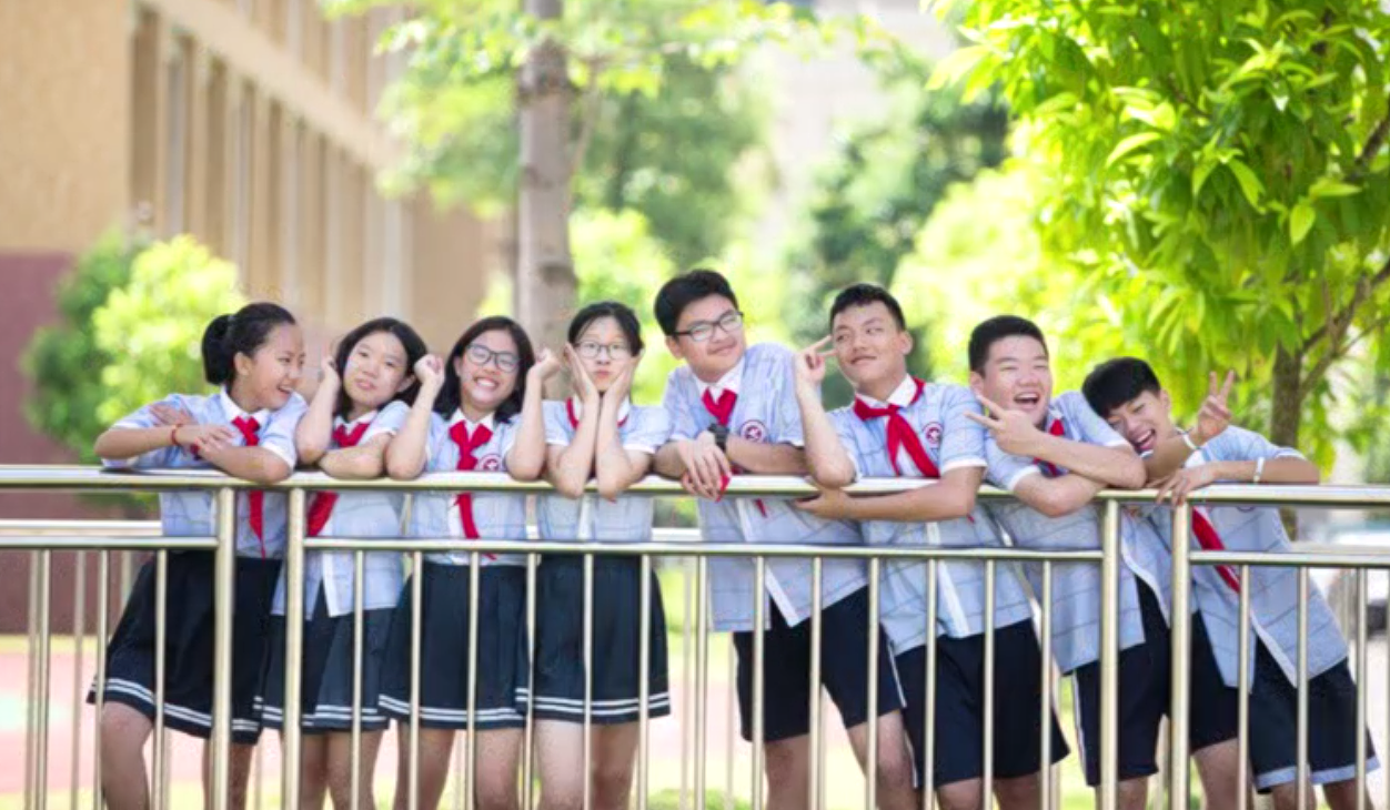 小学毕业照拍摄 毕业航拍 小学创意照