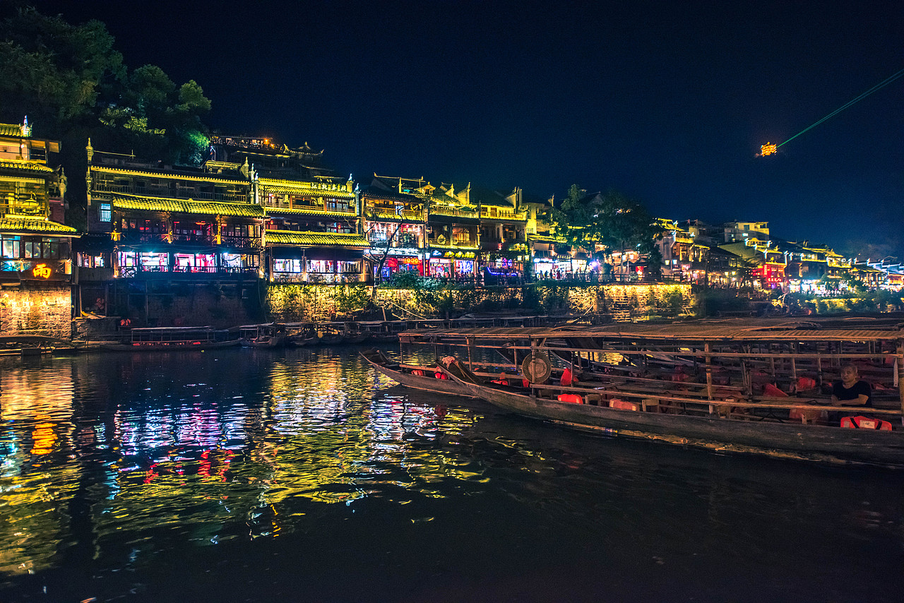 湘西之行-凤凰古城（图ZNTgxMzkwNDQ=） - 风光摄影 - 站酷设计师南山雨夜原创素材 - 站酷ZCOOL