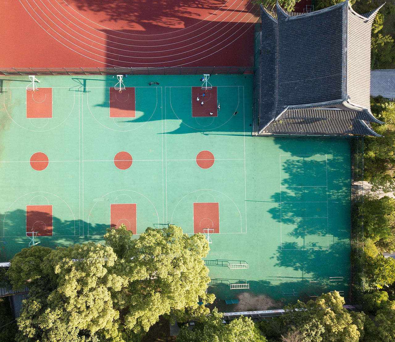 上帝视角下的球场（图ZMTU2OTExNjY4） - 环境/建筑摄影 - 站酷设计师先森WANG原创素材 - 站酷ZCOOL