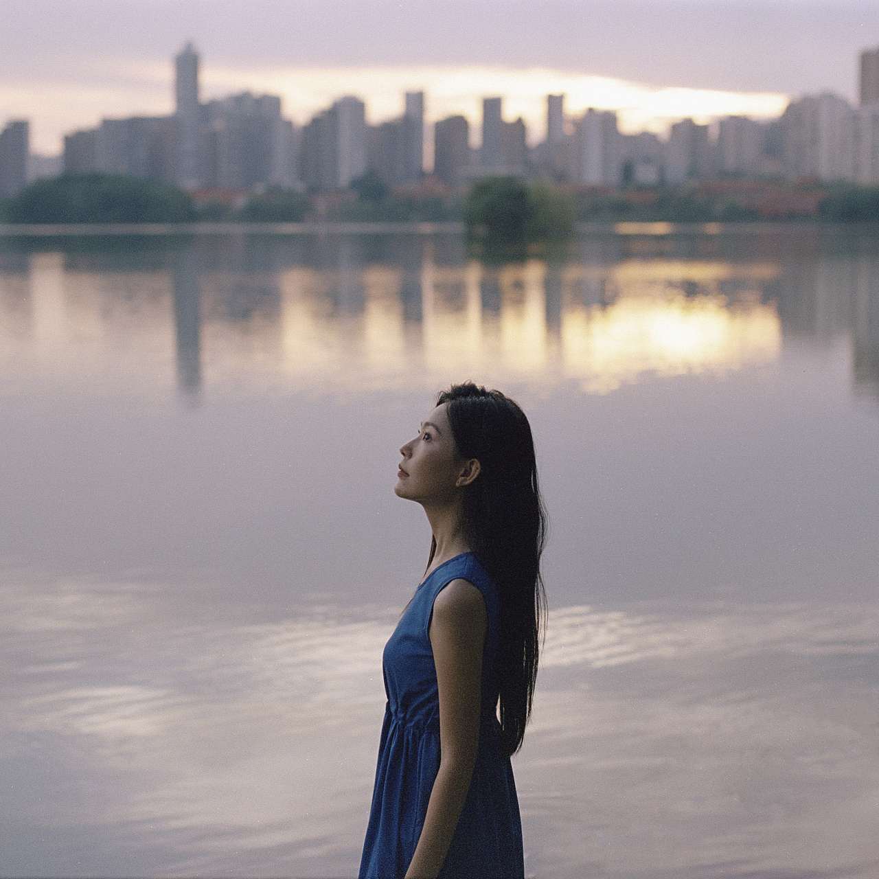 盛夏雏菊（图ZMzc1NDY5NDg0） - 人像摄影 - 站酷设计师Captain摩卡原创素材 - 站酷ZCOOL