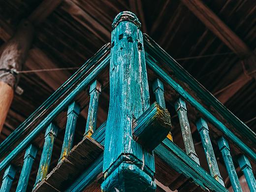 日暖临芳草  天晴忆故乡