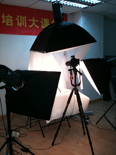 珠宝摄影及简陋小棚（图ZMTUzODI1Ng==） - 产品摄影 - 站酷设计师街角的彩虹原创素材 - 站酷ZCOOL