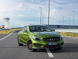 红移渲染汽车。