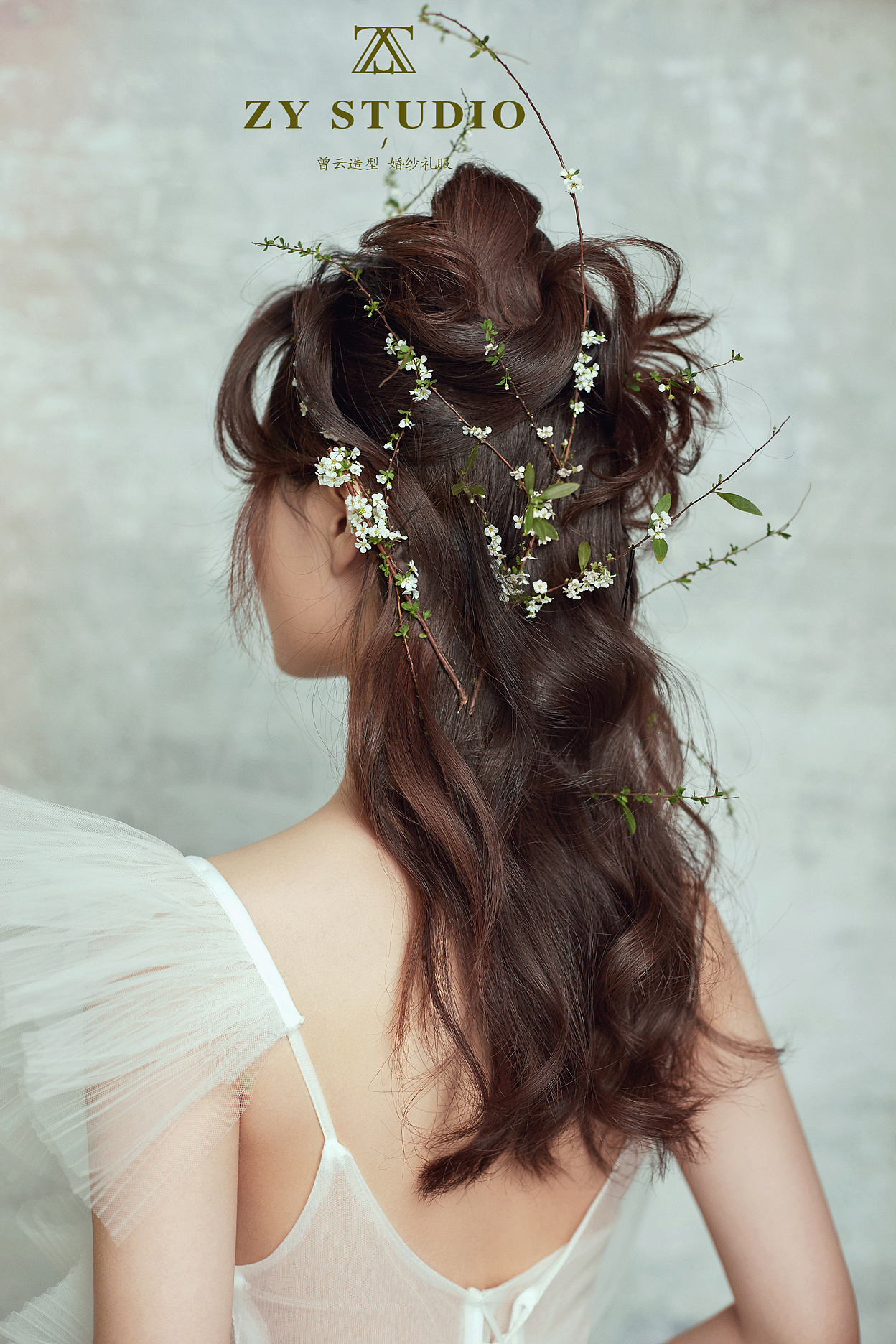 2017流行韩式新娘盘发扎发发型让婚礼造型更抢眼