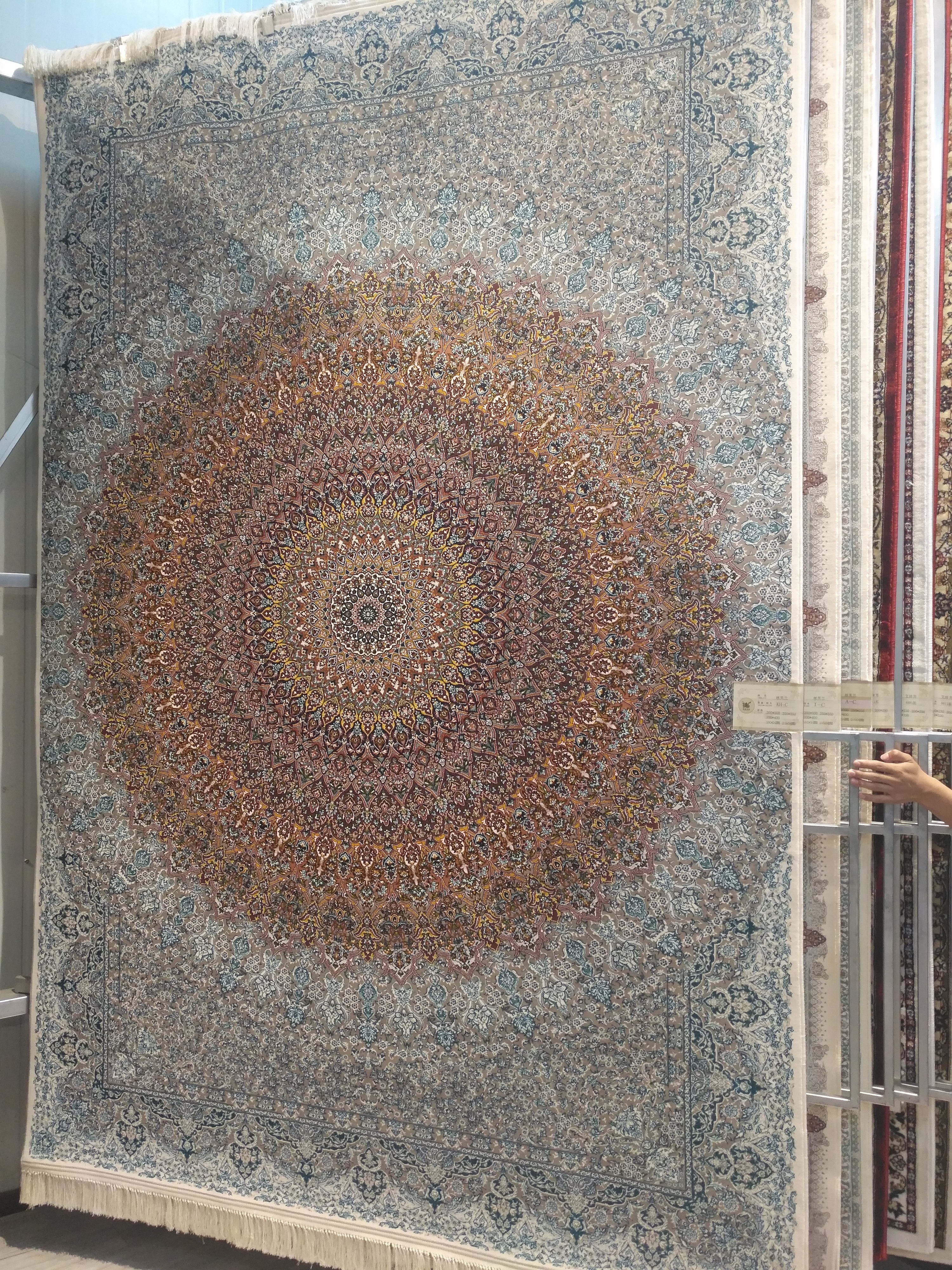 2023伊朗地毯博物馆游玩攻略,3.作为伊朗的国宝级的艺术品...【去哪儿攻略】