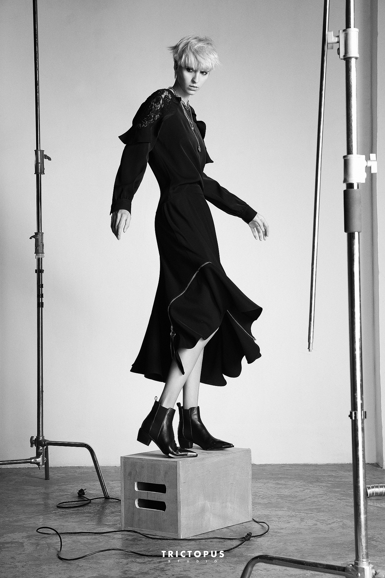 alloy 女装（图ZMjQ3MDA0OTI0） - 人像摄影 - 站酷设计师摄影张涛原创素材 - 站酷ZCOOL