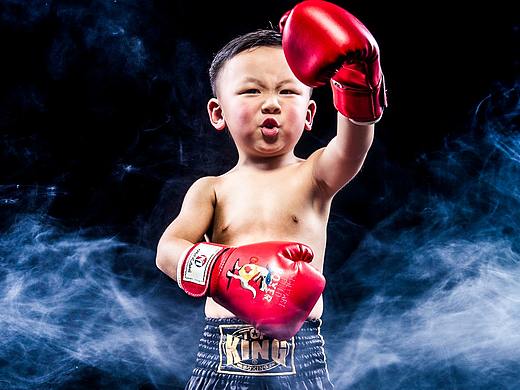 【羞羞的小拳】