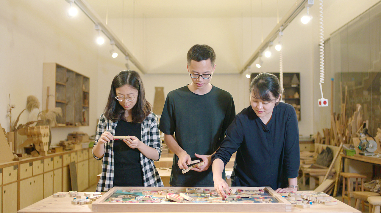 Adobe/Make It-LxU 【怪诞集盒】