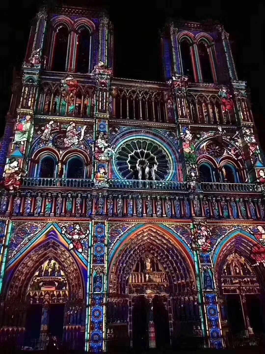 巴黎圣母院夜景高清图片下载-正版图片500954647-摄图网