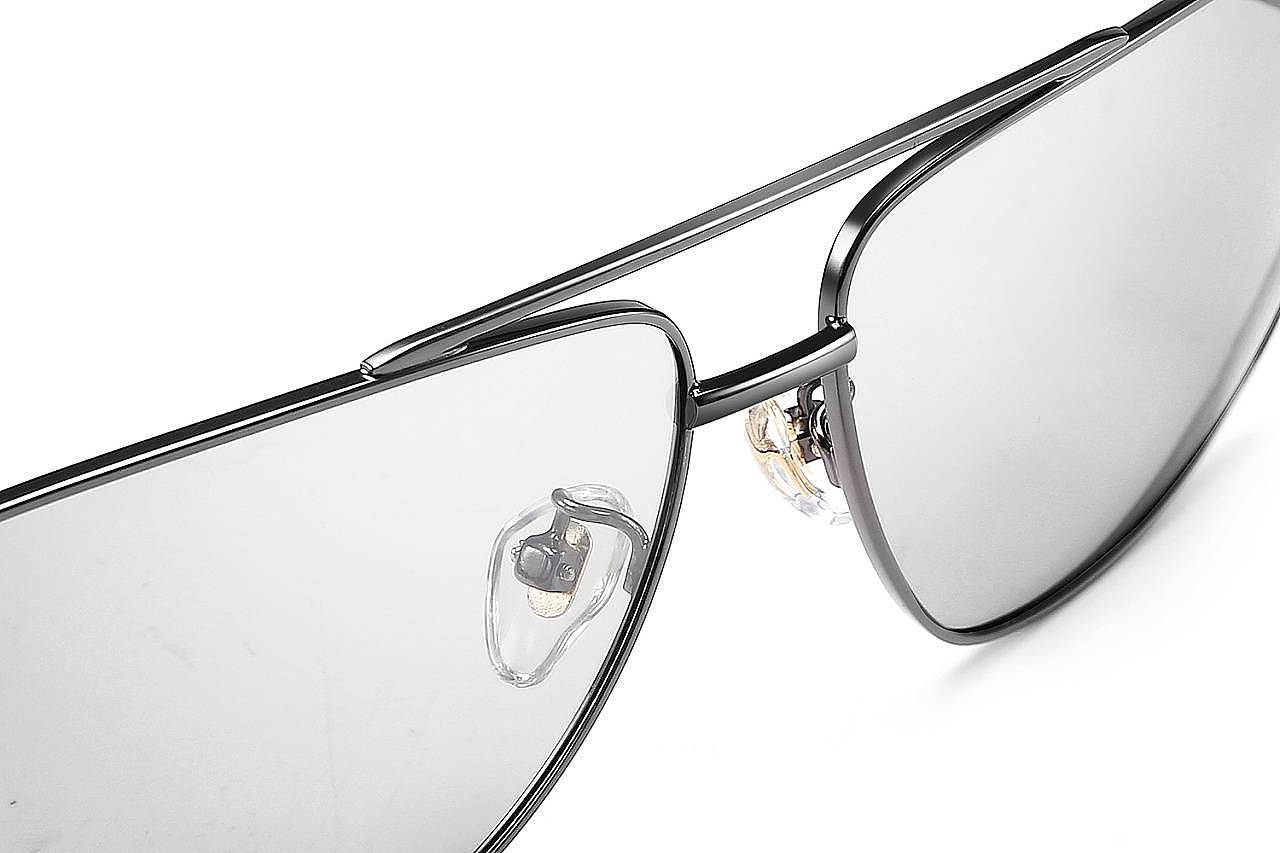 眼镜细节特写精修（图ZMjE4NzU5NDY4） - 修图/后期 - 站酷设计师师傅叫我修模特原创素材 - 站酷ZCOOL