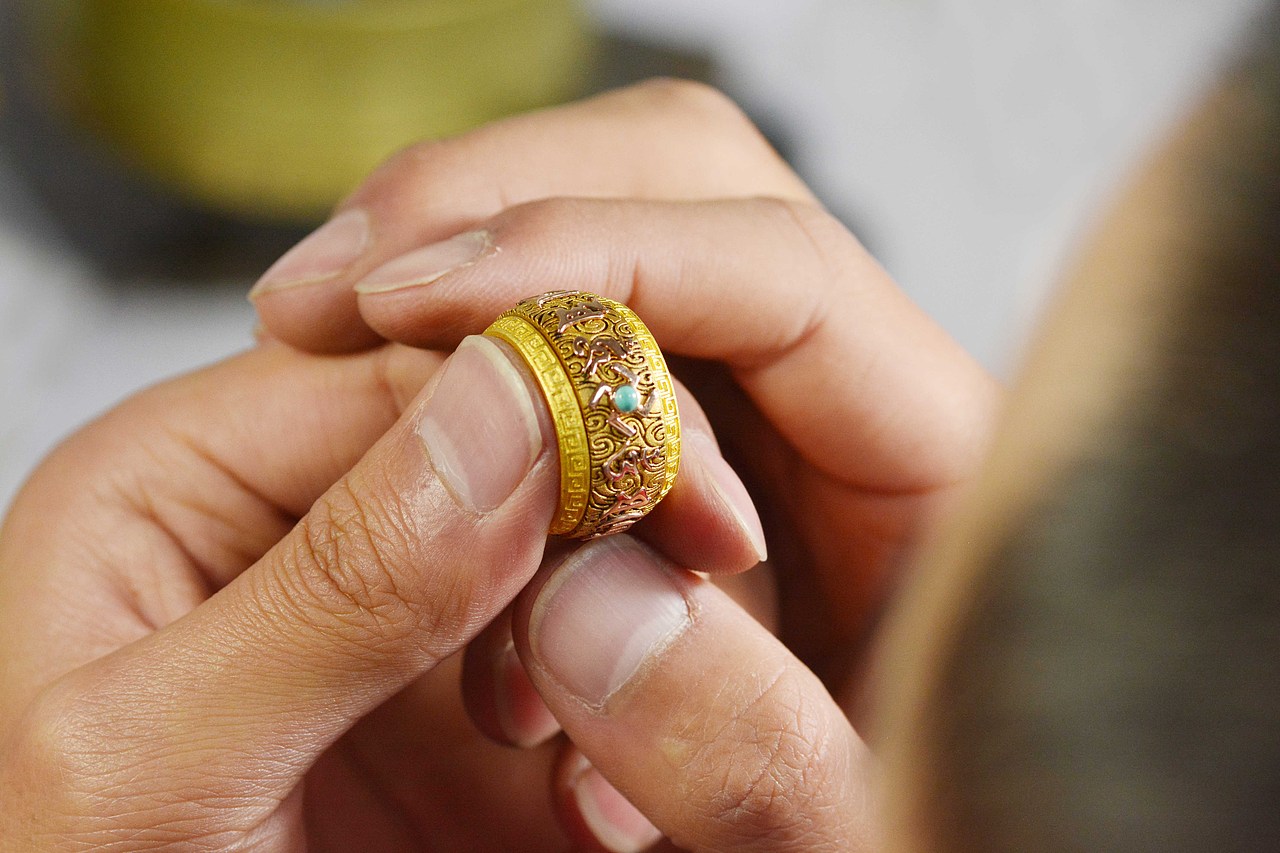 文玩系列|六字真言绿松石戒指