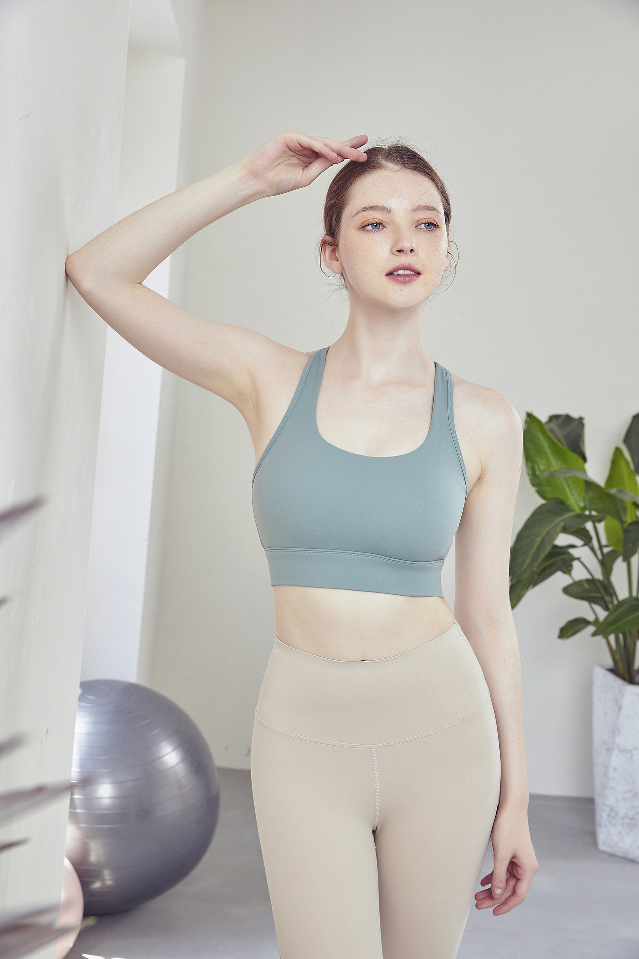 淘寶商業(yè)拍攝人像拍攝服裝作品瑜伽服拍攝（圖ZMzE5NDU5ODc2） - 人像攝影 - 站酷設(shè)計(jì)師廣州市淘拍視覺原創(chuàng)素材 - 站酷ZCOOL