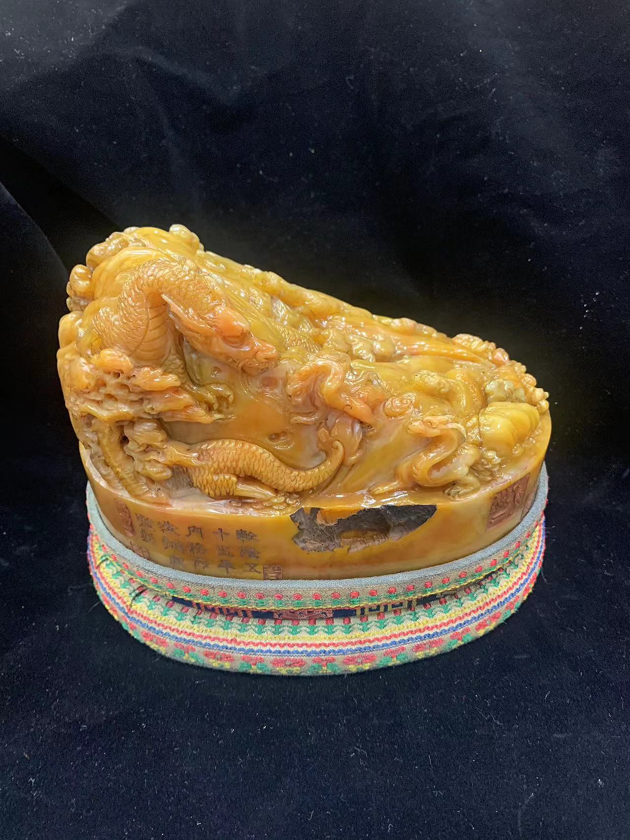 印,方寸之间也连接着文化复兴的伟大征途。篆刻大业。