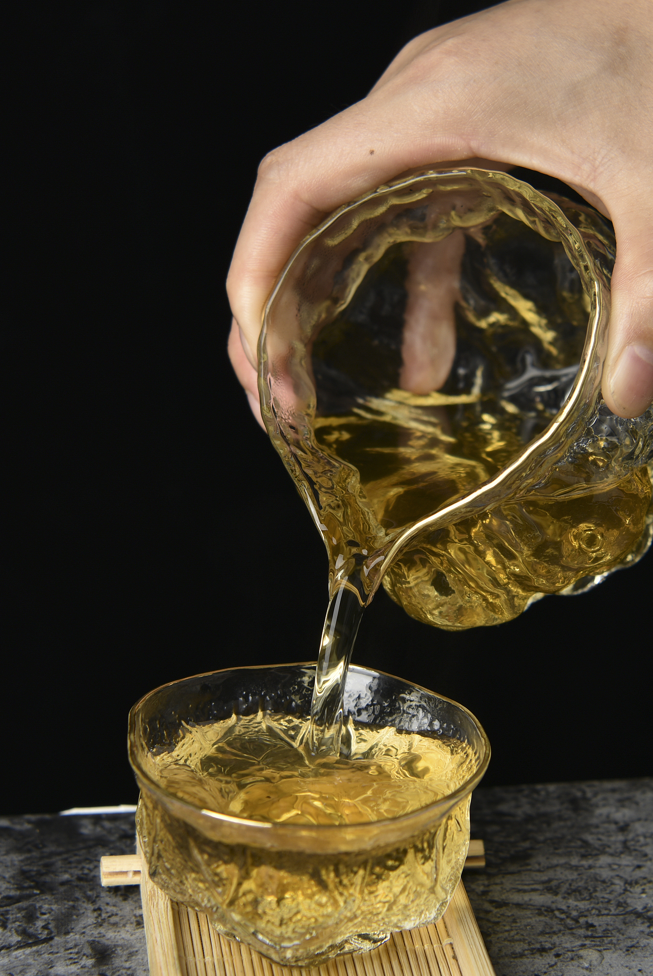 云南古树普洱茶生茶（图ZMTgzMDA3NzY0） - 产品摄影 - 站酷设计师七局原创素材 - 站酷ZCOOL