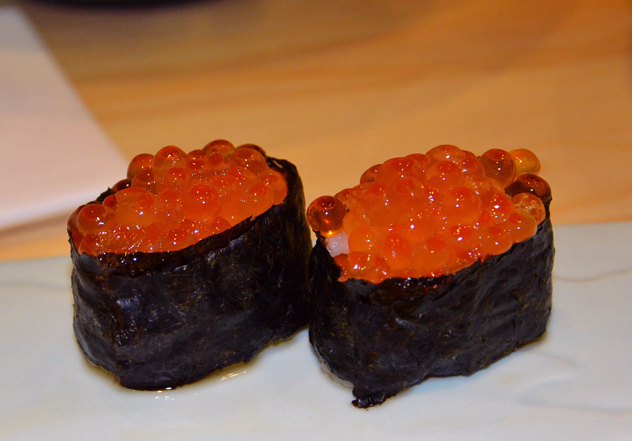 三文鱼子寿司
