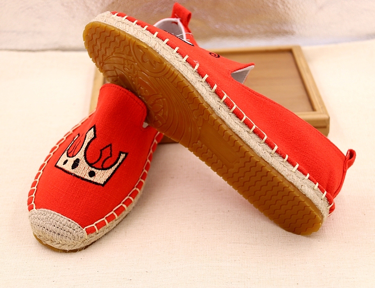 布依阿妈（图ZMTMyMjY2OTA4） - 鞋履设计 - 站酷设计师布依阿妈原创素材 - 站酷ZCOOL