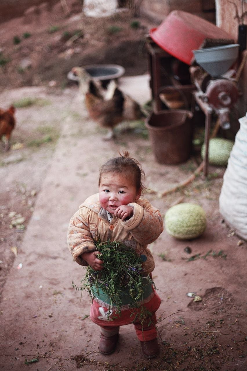 我眼中贵州大山里的苗人小孩
