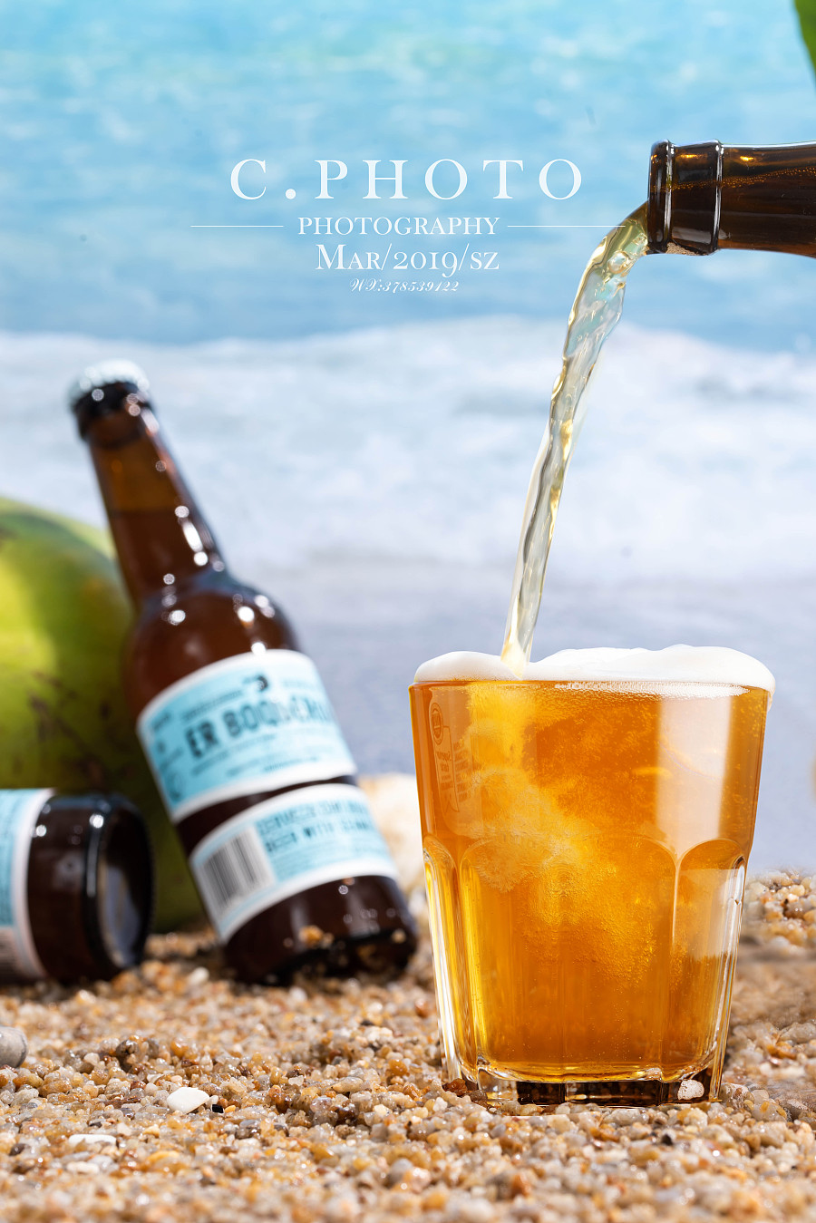 日光下的海水精酿啤酒摄影 场景与布光